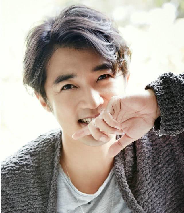 出演的《再见我的爱》,《向日葵》等剧无一不大热,安在旭也将韩剧陈宫