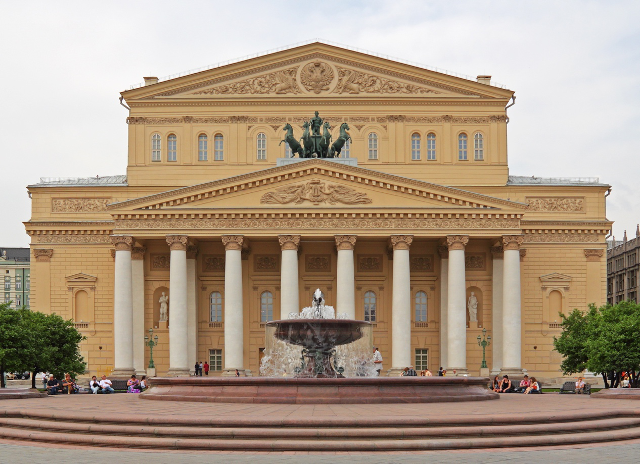 相必你知道莫斯科大剧院,就是坐落在红场附近,拥有全球最出色的歌唱家
