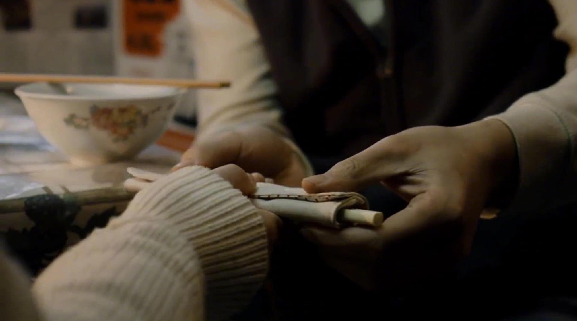 央视公益广告,筷子篇.筷子对国人到底意味着什么