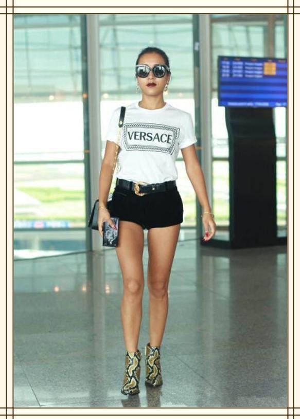 腿粗还穿窄短裤,勒出的赘肉看得我尴尬症都犯了