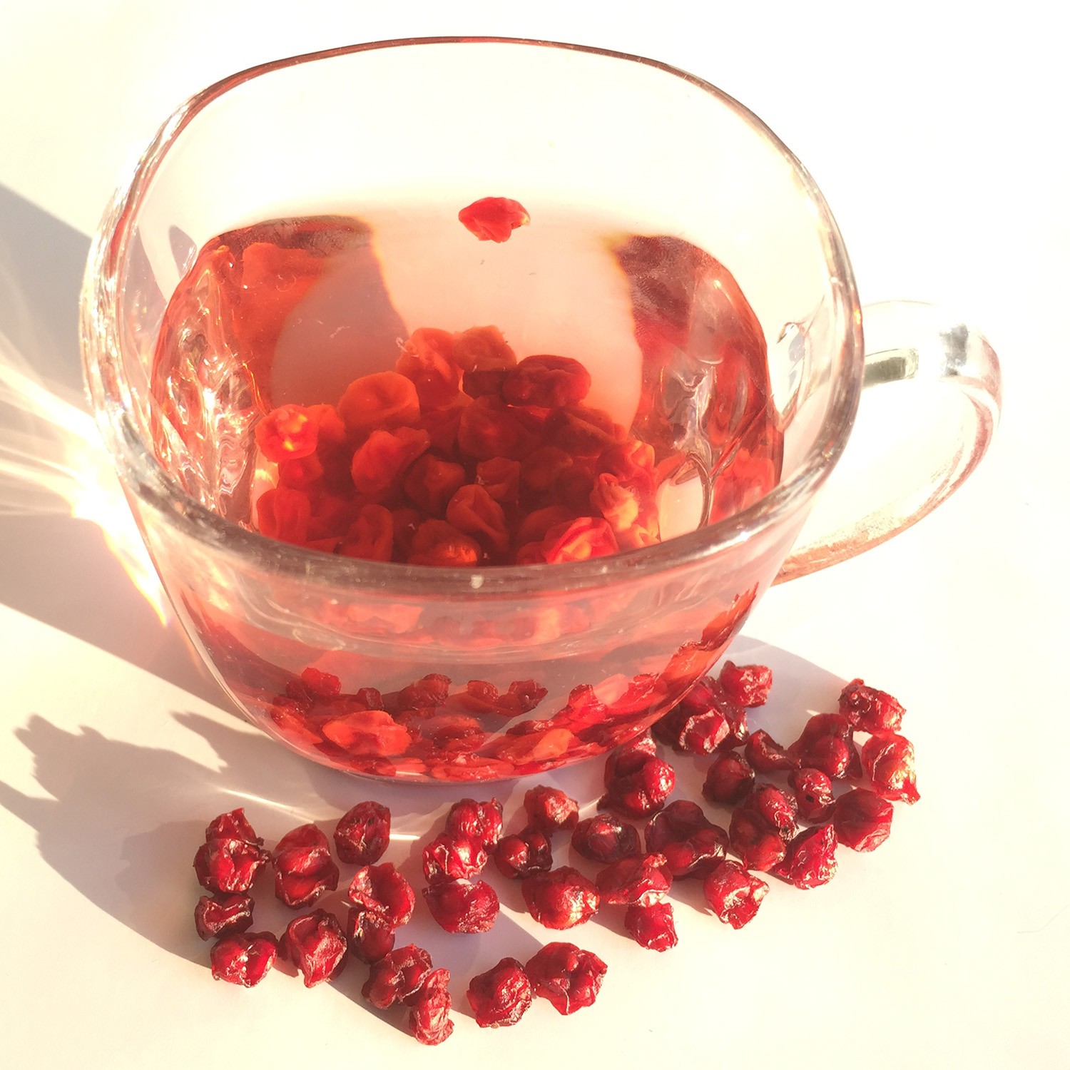 中医认为五味子不止能补虚劳,还有降低转氨酶的功效