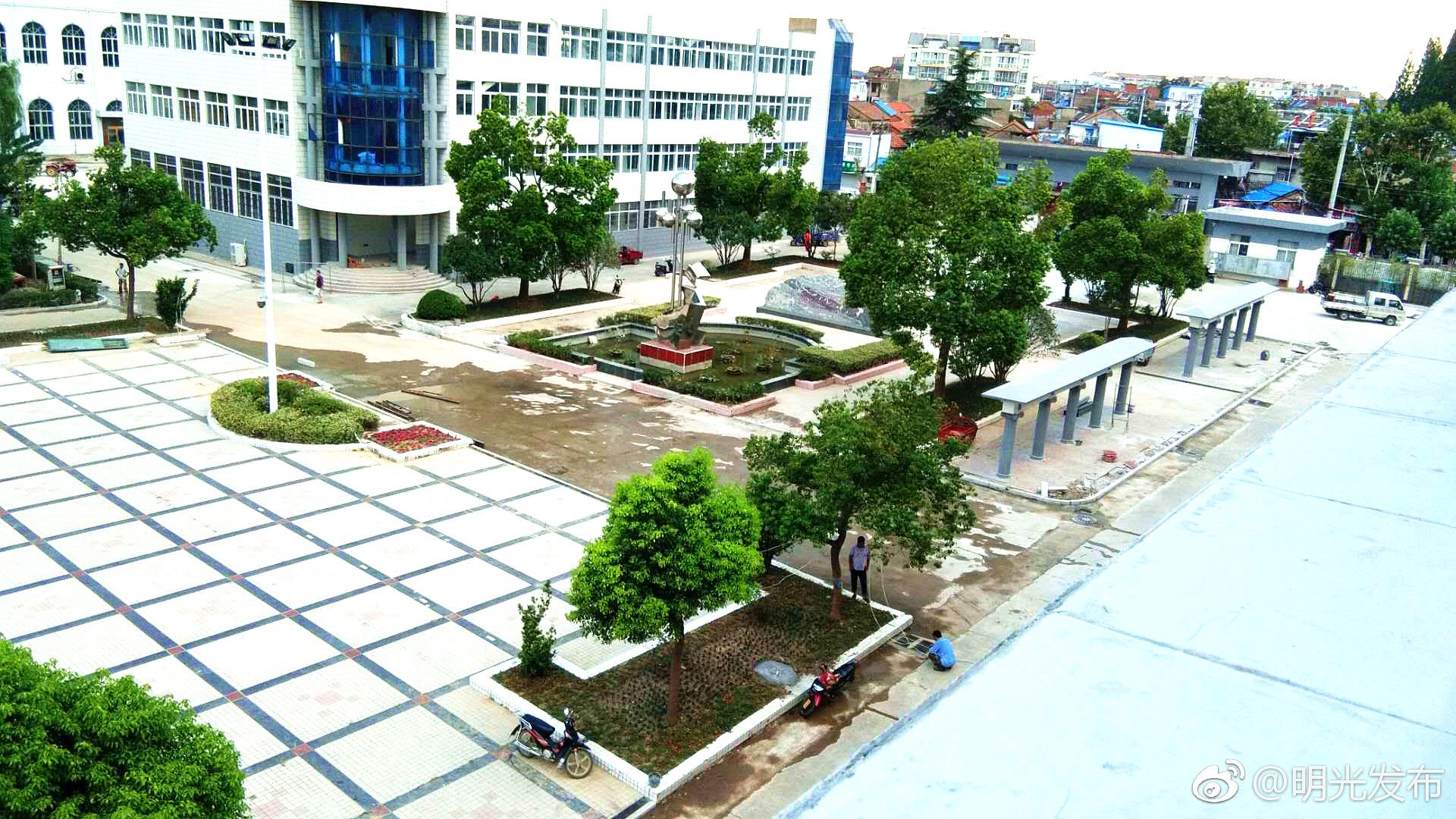 恭喜你成为重建后的首届初中生百年名校嘉山中学如约归来