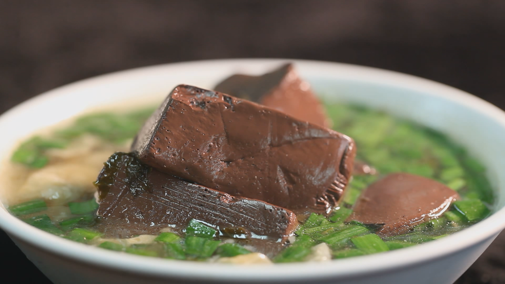 "分享和感恩是我的美食态度",她让一碗猪血汤成为台东代表美食