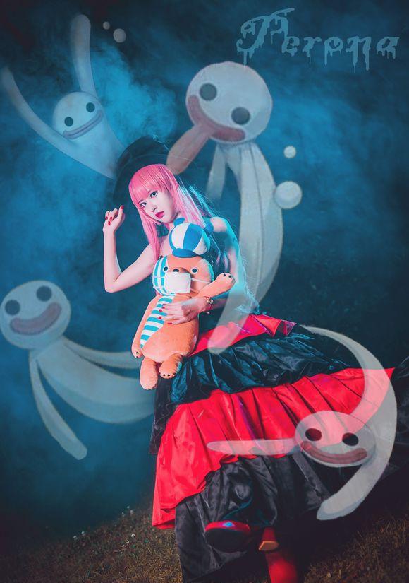 海贼王是古伊娜和索隆最cp还是她呢