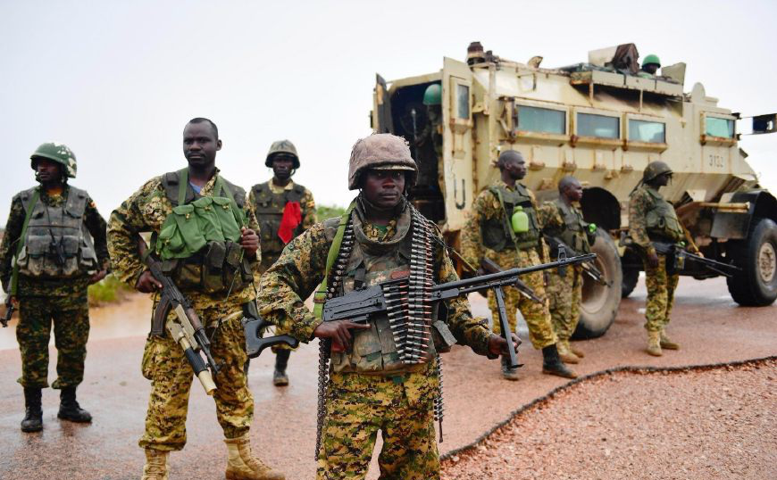 索马里维和士兵疑装备多种中国造武器还有黄金改装套件