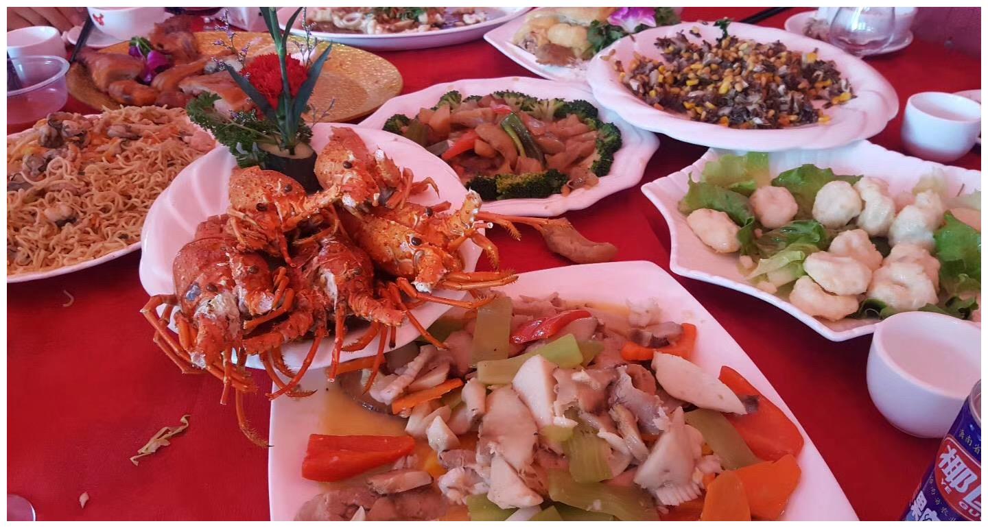 朴实实在的农村酒席,一上桌场面就让人流口水,美味佳肴|酒席|佳肴|口水_新浪新闻