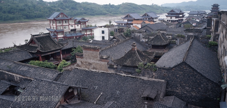 这个千年古镇,因特殊年代与诸多国字号和央字号机构结缘而扬名|李庄|中研院|同济|南溪|同济大学_新浪新闻