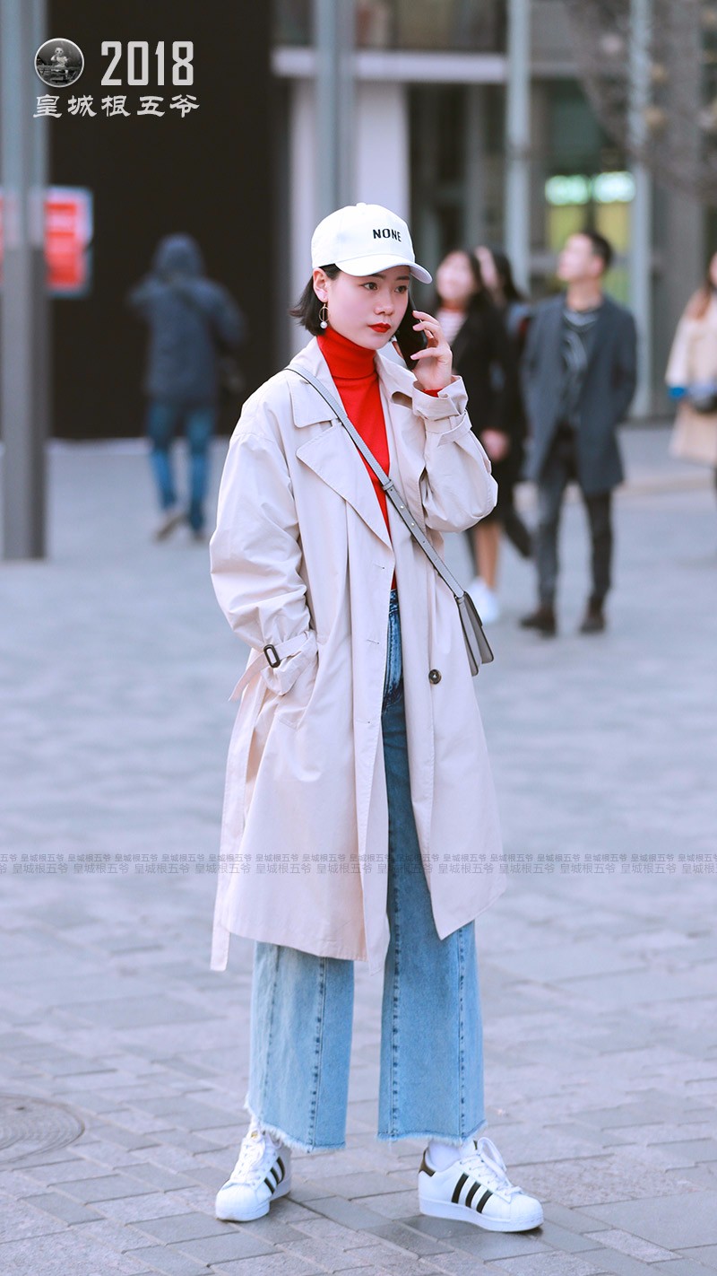 三里屯最新街拍 网罗一众潮人美女的春装搭配