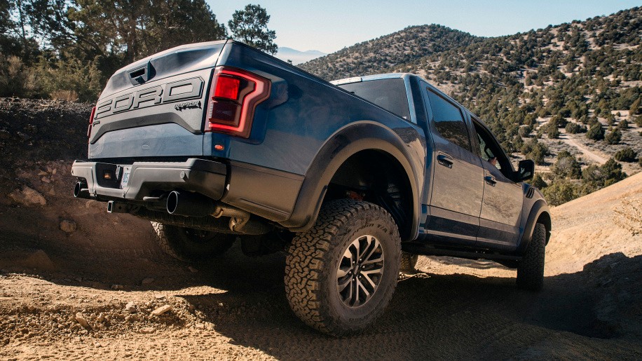 全新福特猛禽f150还是那辆最让男人们着迷的粗犷大皮卡