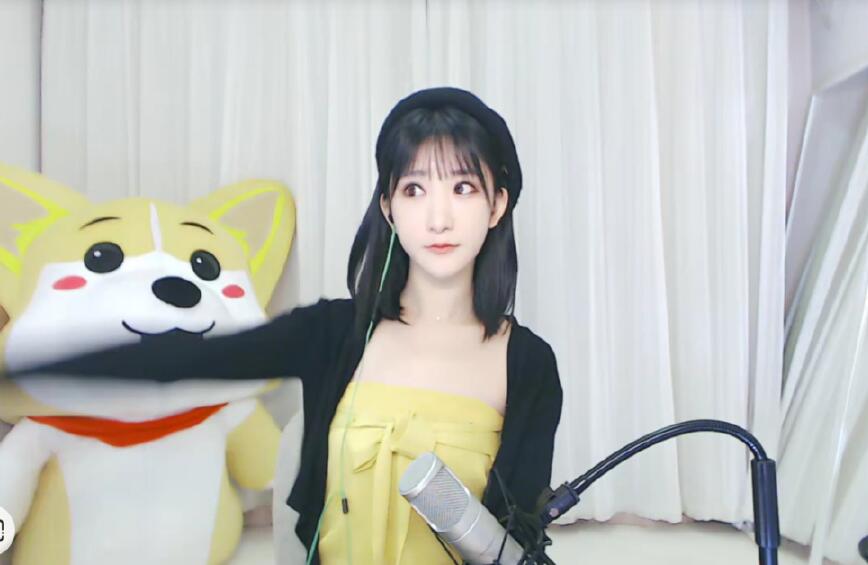 她曾经在斗鱼身败名裂 跳槽之后却成为转型最成功的主播