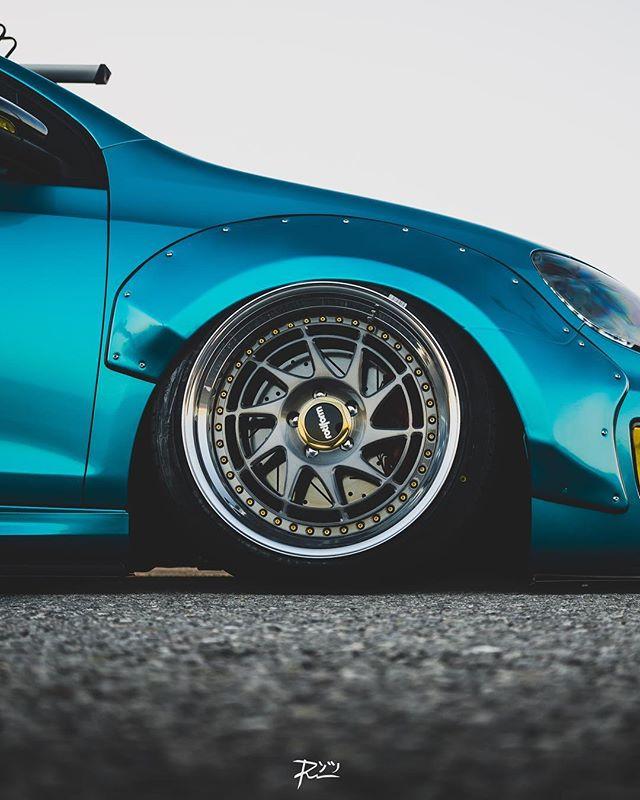 为了达到完美姿态不惜切割车身做宽体大众高尔夫mk6改装案例