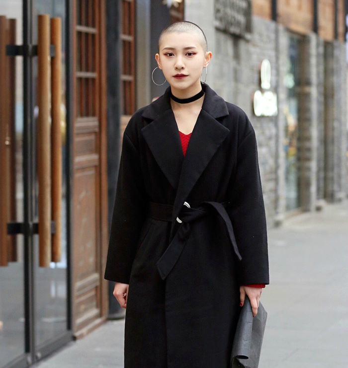 街拍人像前卫时尚的光头美女个个光鲜亮丽