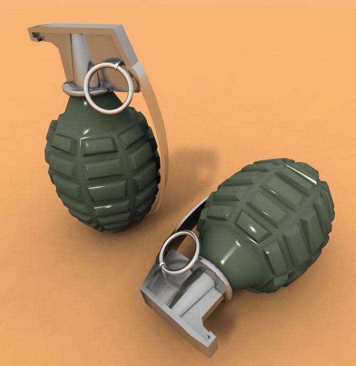 为什么美军要在胸前挂2颗手榴弹不担心被打爆吗原理很简单