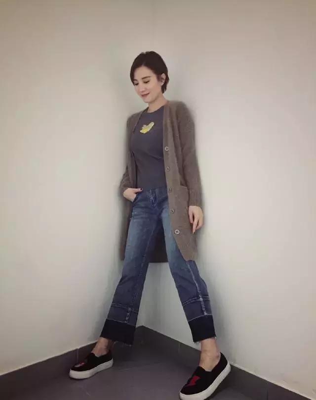 小宋佳牛仔裤竟能穿出这多花这样的牛仔裤搭配值得你拥有