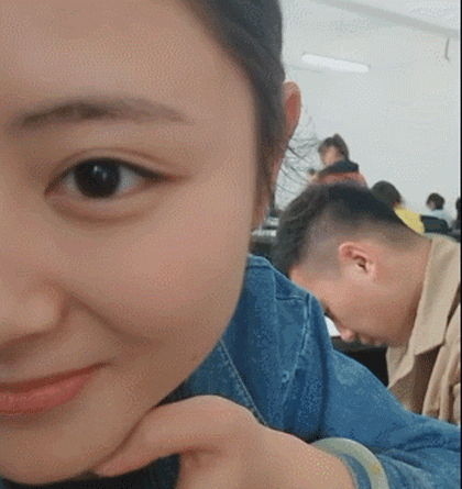 的美女都是化来的搞笑段子和笑话:病人去医院打针,一进门就表扬护士:"