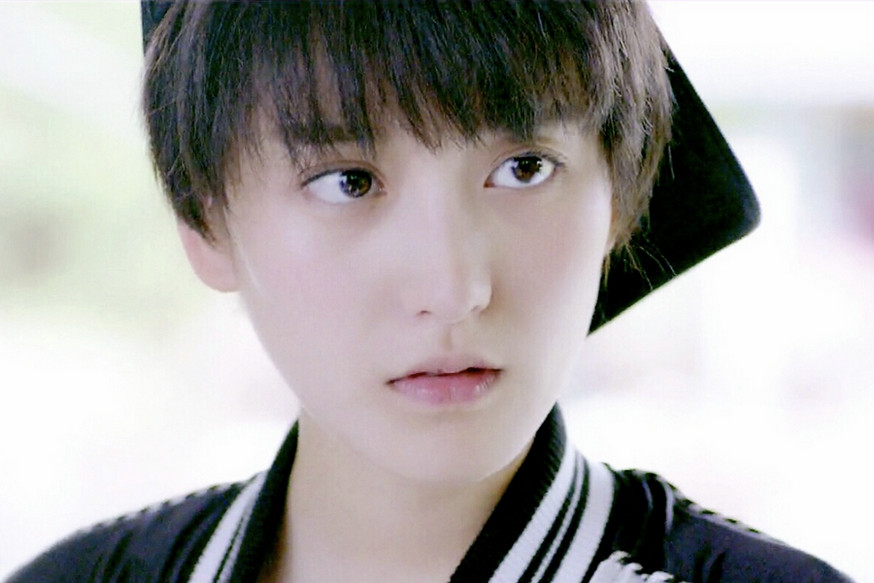 《宿醉姐妹团》定档3月28 拳击手张小野演员金尤美帅气