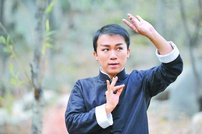 接班人,两个功成名就一个最有希望le|周星驰|卢正雨|张家辉_新浪新闻