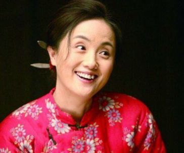 朱柏青和朱媛媛两人是娱乐圈的模范夫妻,两人都是中戏的学生,两人的