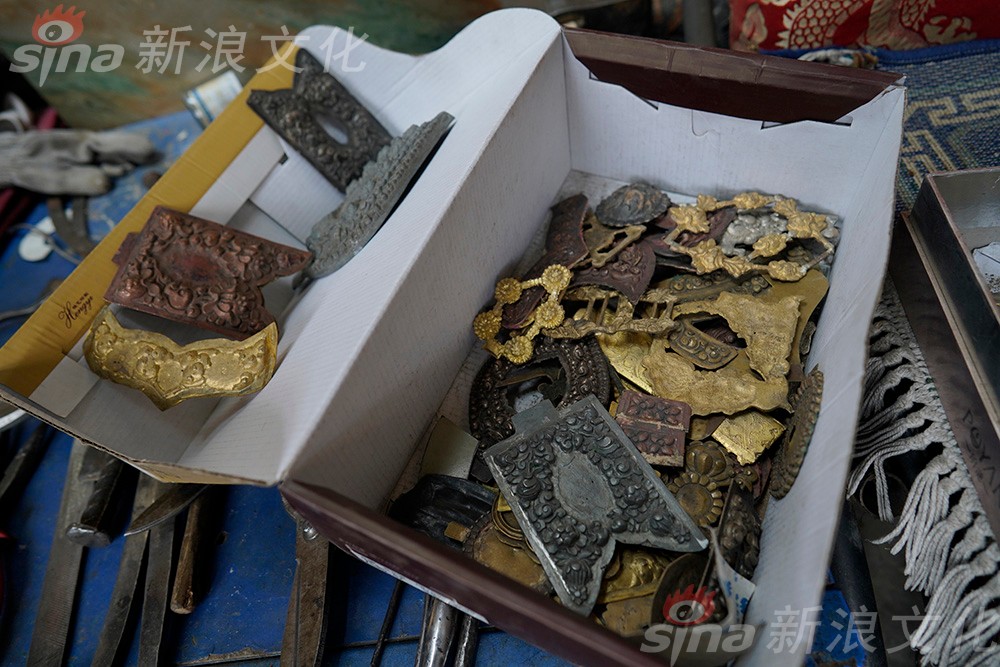 百年传承的安冲藏刀告诉你,冷兵器也可以美成这样|藏刀|刀柄|技艺|刀身|玉树_新浪新闻