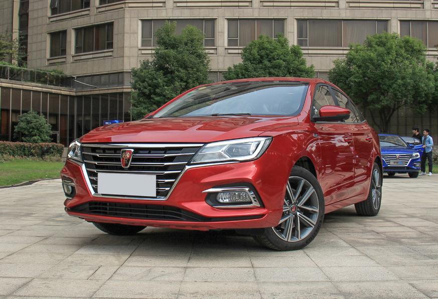 全国首辆荣威i5到店,红色实车比全新逸动还帅,售价也终于有了实锤