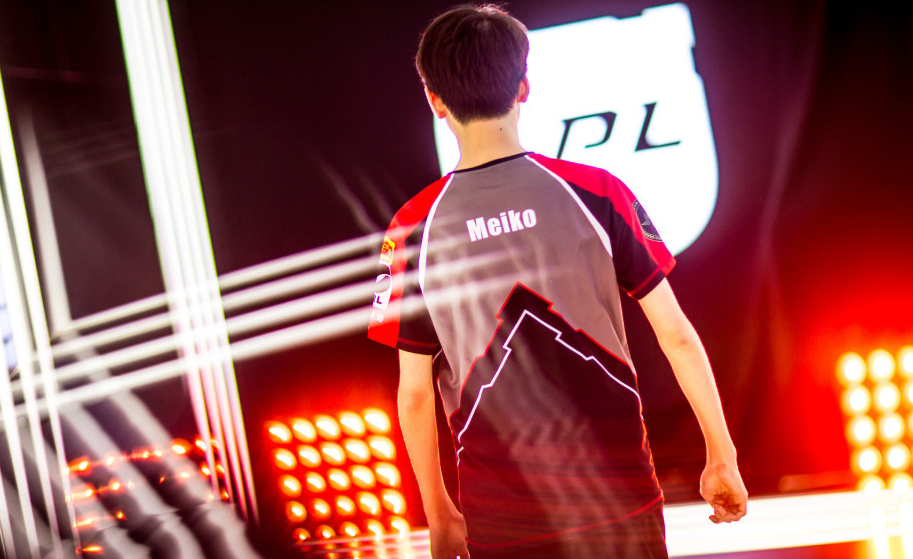 edg创连败纪录,明凯通宵训练,网友:不配拥有clearlove