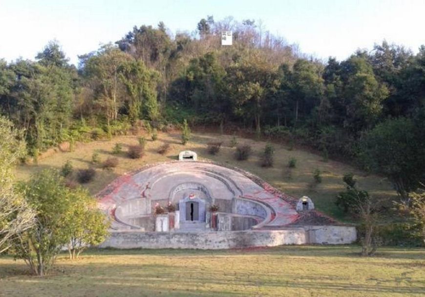 农村俗语"坟墓重山,房屋向水",啥意思?建房建坟还有这讲究?