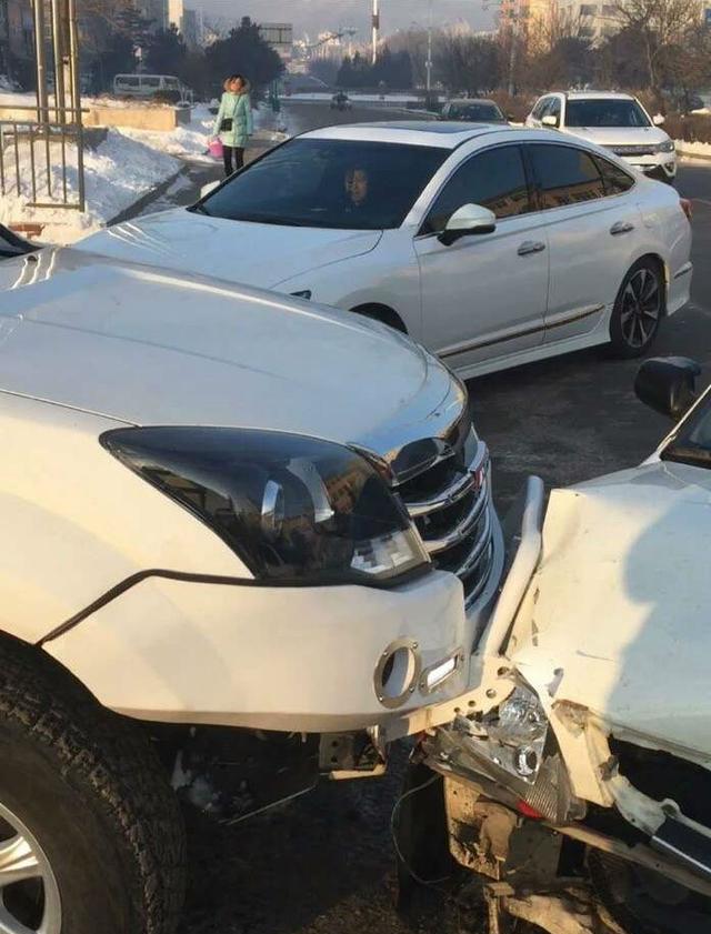 哈弗撞车后, 个人觉得硬比吸能强!