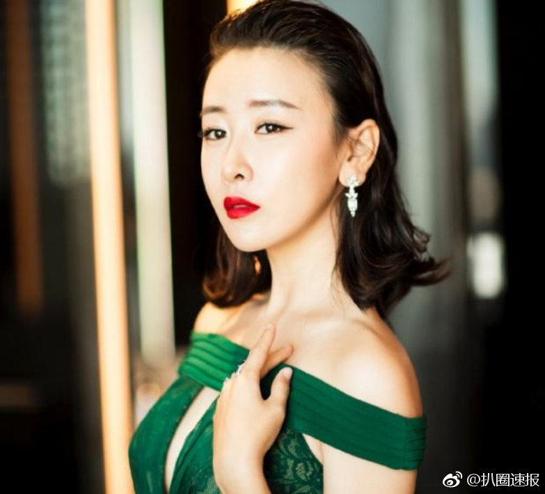 《丑女无敌》中的裴娜饰演者毛俊杰