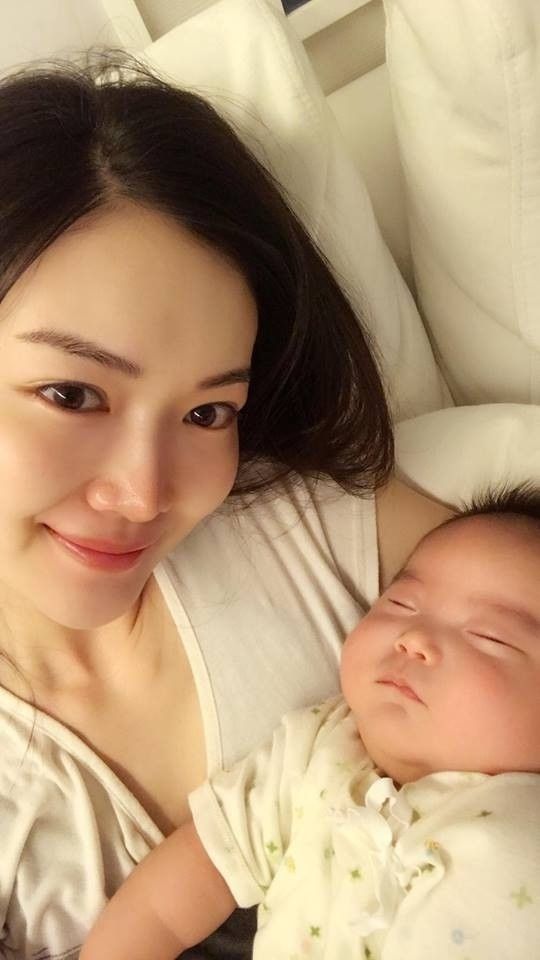 她是港姐冠军,曾恋赵薇丈夫,现怀二胎并自曝:儿子长得像外星人|叶翠翠