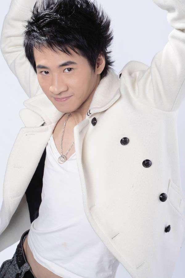 他的《老人与海》所有90后都听过, 却因名字一直不温不火