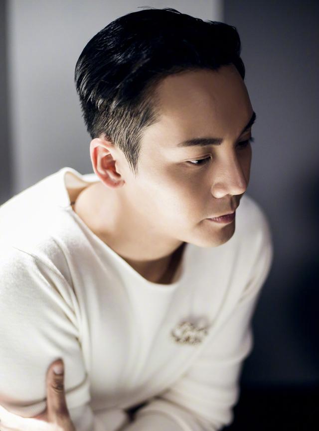 7.陈伟霆6.胡一天5.刘昊然4.鹿晗3.杨洋2.王嘉尔1.吴亦凡