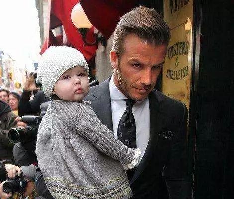 外围足球平台源码:陪你看朋友圈图鉴--伪球迷、