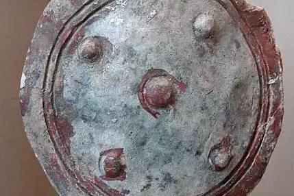 中国古代军队也流行过大盾标枪？魏晋南北朝到唐宋的盾牌鉴赏