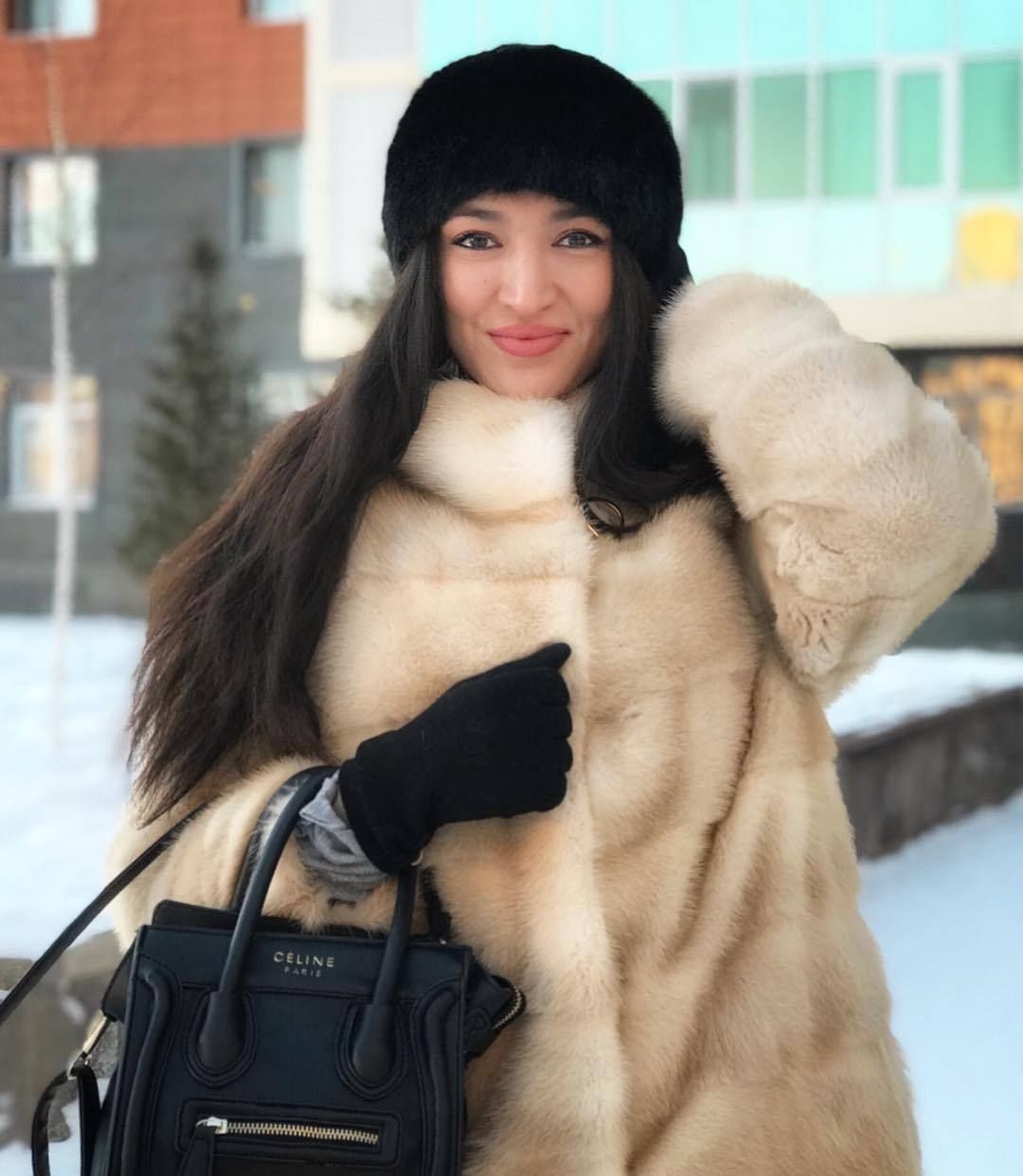 哈萨克斯坦全智贤女柔道运动员凭长相走红网络