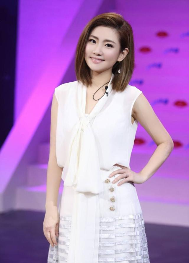 这位医师竟用selina身上的疤痕去做广告!粉丝:希望直接起诉|selina|疤