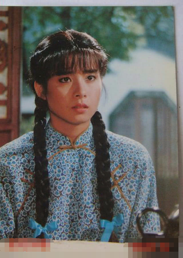 她主演的《哑巴新娘》深得大家喜爱,却为爱息影,让人感到惋惜