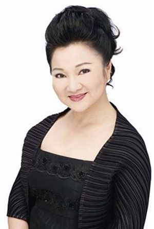 综艺天后白冰冰鼻孔大流血,所幸无大碍,曾痛失爱女,63岁仍活跃