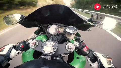 即将国产的四缸大排量摩托车!2018款铃木GSX