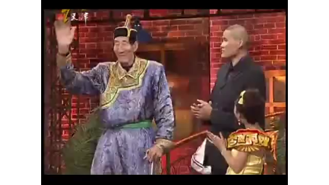 郭德纲让王丽坤教岳云鹏跳舞,师徒俩的对话逗