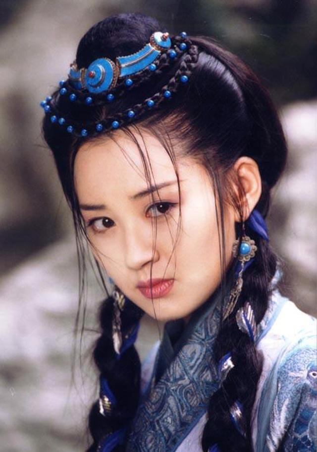 作为一个忠实的金庸迷,读金庸的小说,能给人一种上瘾的感觉