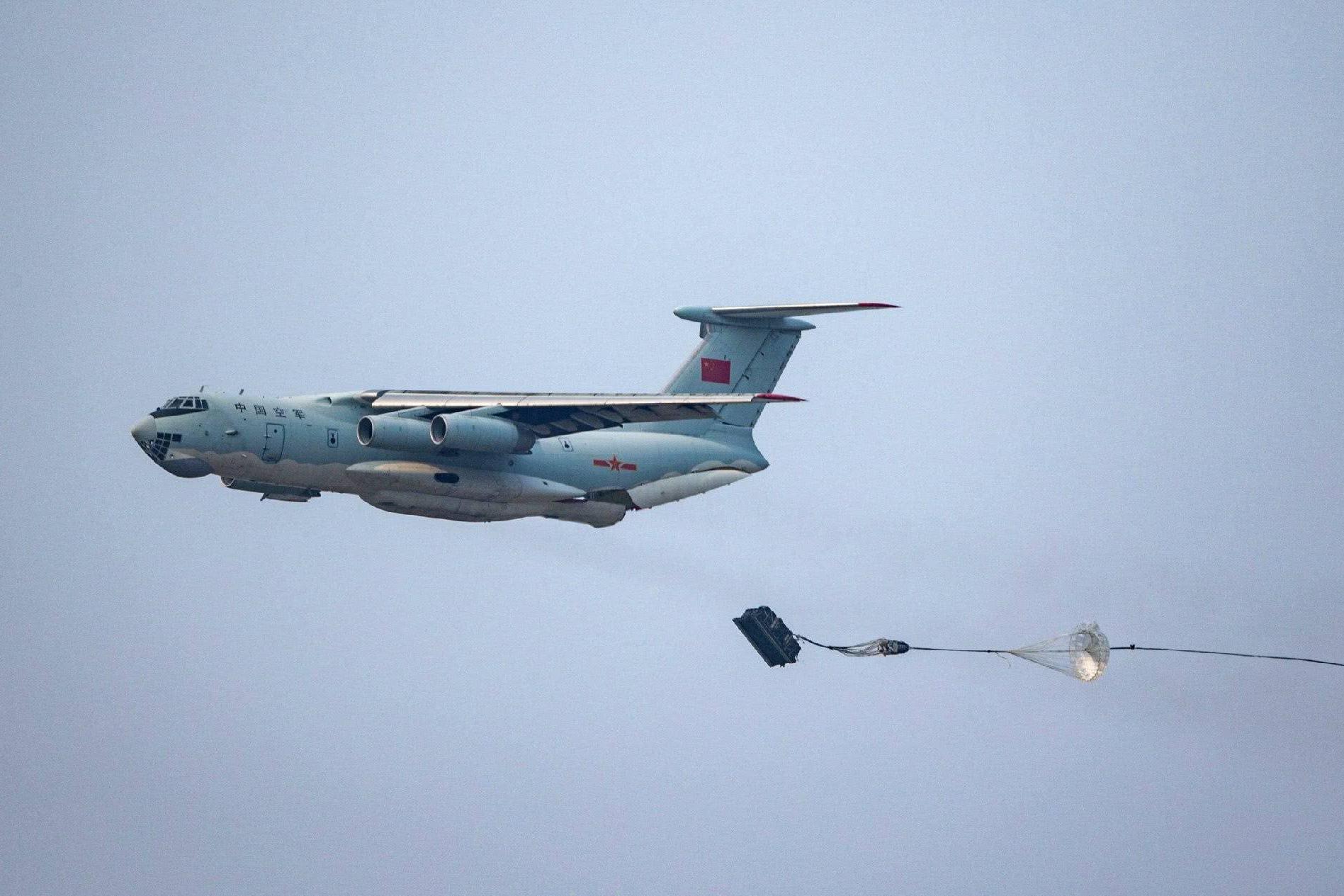 看到这张照片中的运20真不容易,我们等待了好几十年|空降兵|运输机