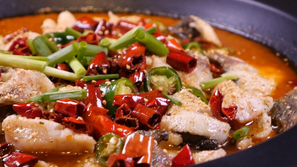 麻辣全鱼锅,一起尝尝, 厨房的诱惑