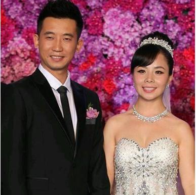 星光大道成名就不要妻儿?大衣哥妻子很担心,草帽姐丈夫不过了!