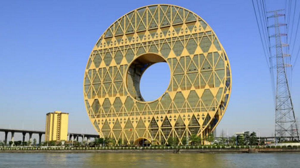 广州花10亿造了个大钱币!荣获中国最"豪"大楼,你觉得值吗?