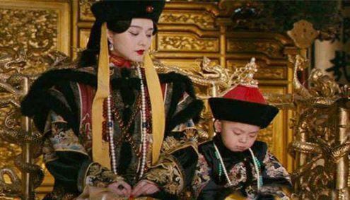 隆裕太后的退位诏书, 不辱皇家尊严, 袁世凯异想天开想纳其为妾