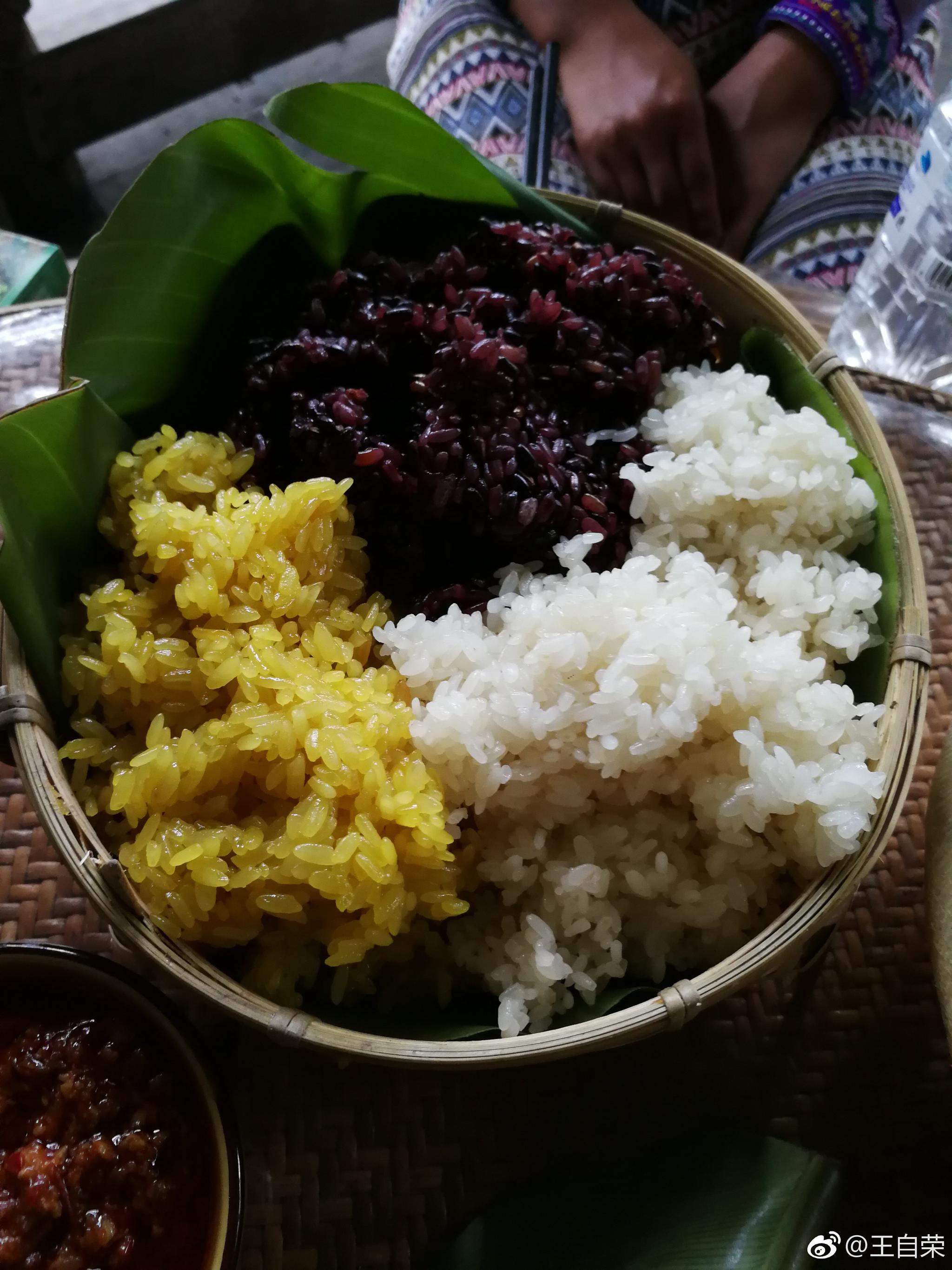 孟定芒团傣族美食