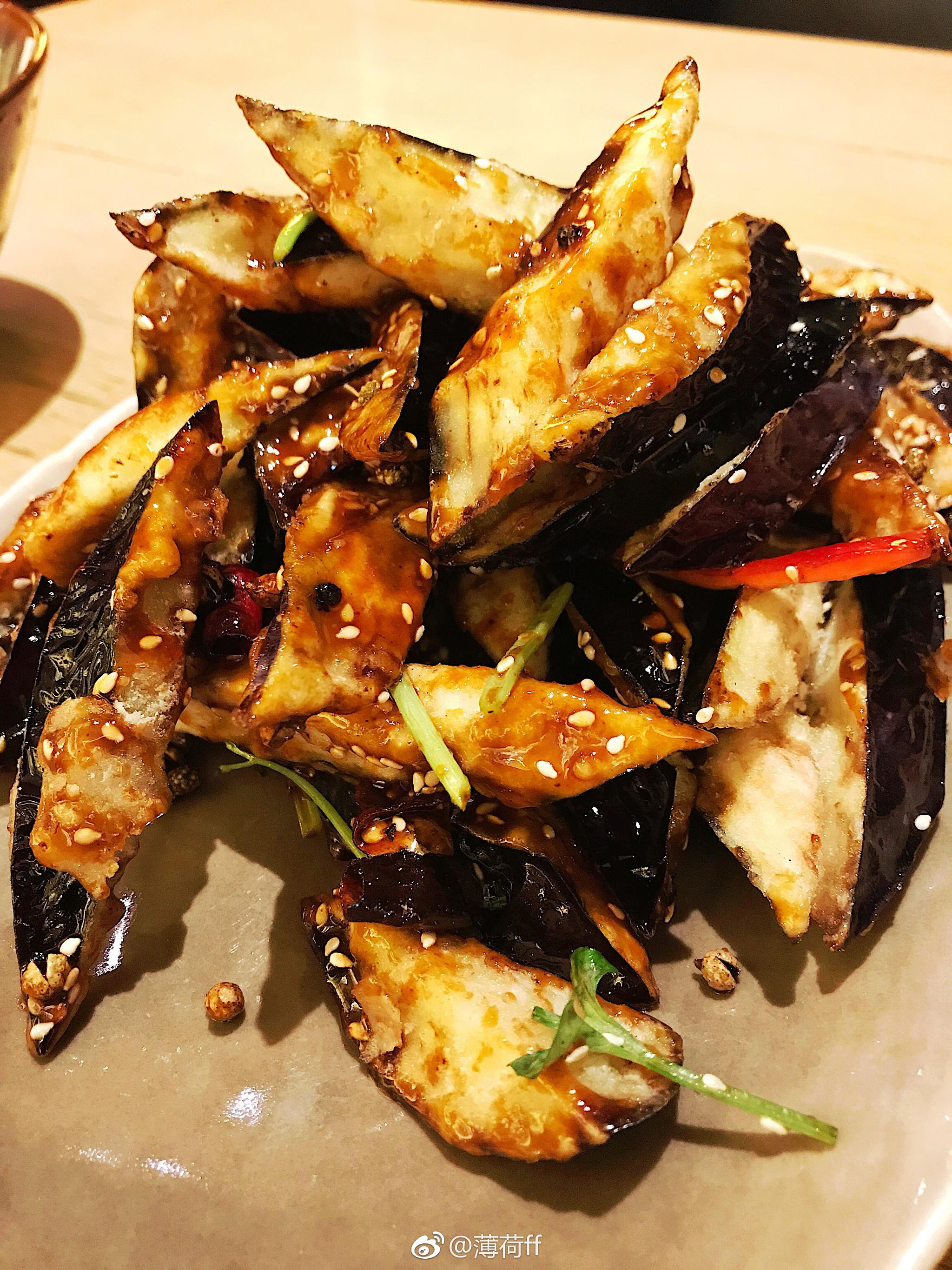 很不错如图"迷你压锅四宝" "一品铁锅豆腐" "椒麻风味茄子"各有特色