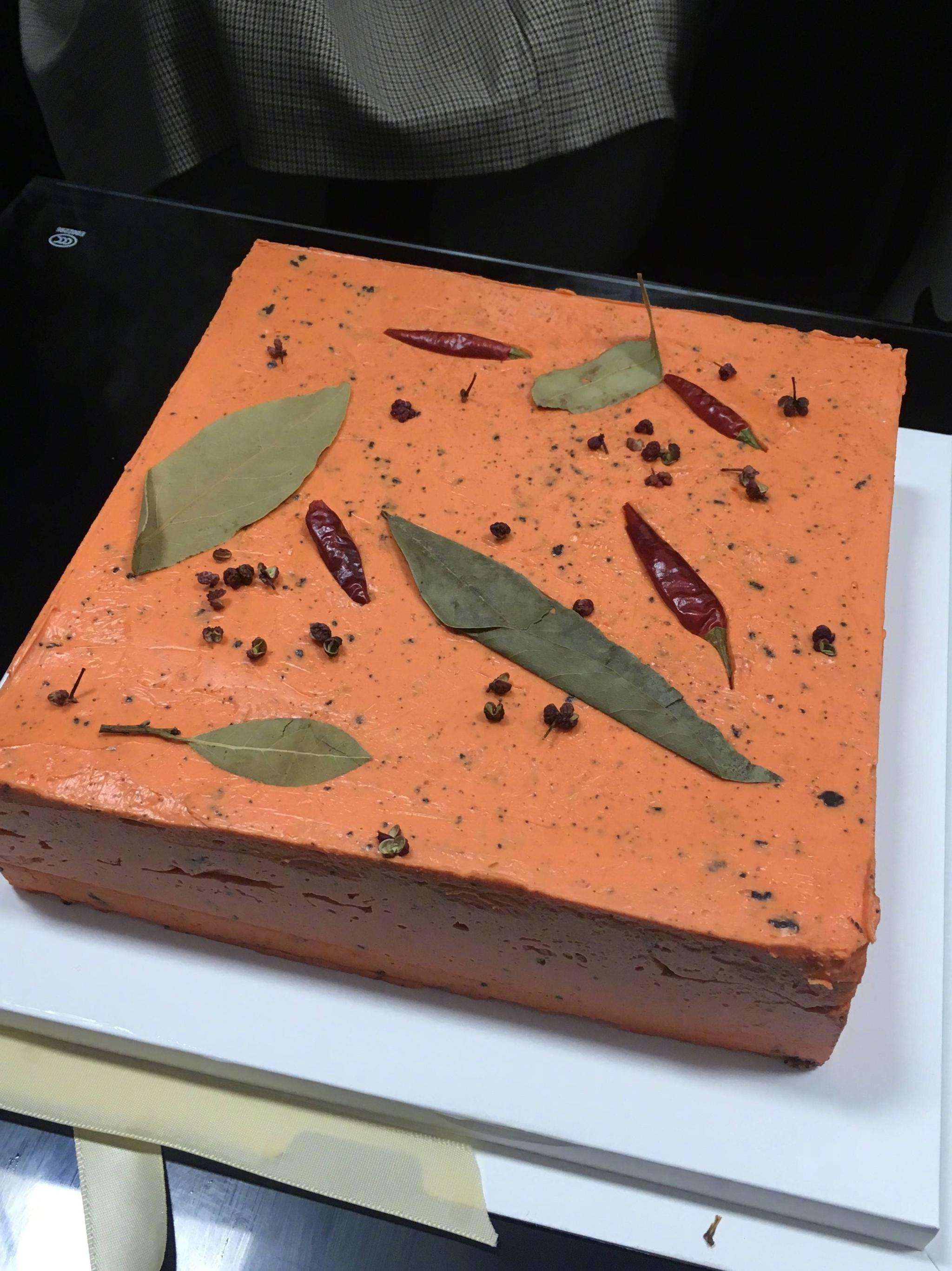 看着就很辣的蛋糕,看着看着怎么有点心动