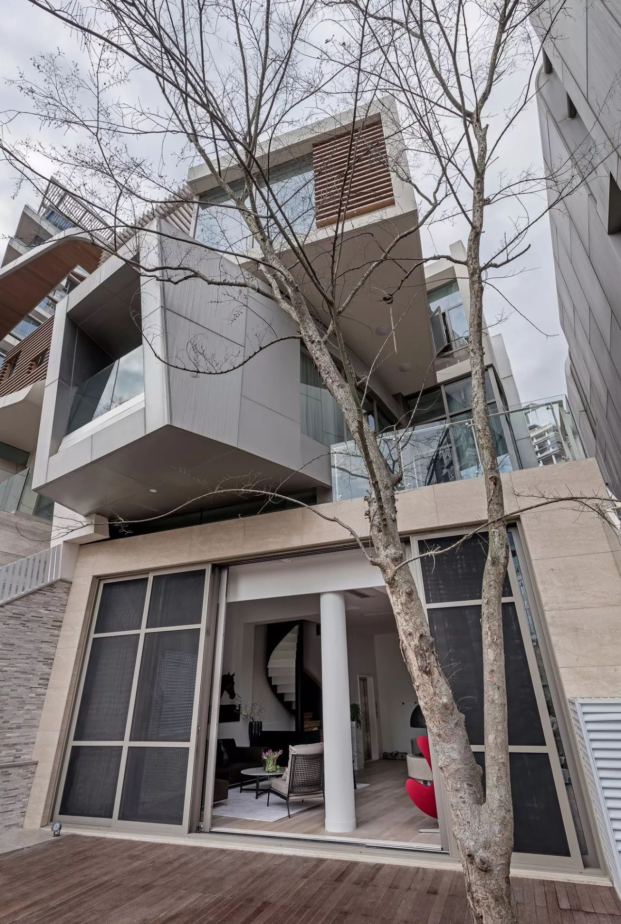 500平后现代风别墅:这不是豪宅,是每个人真正想住进去的家