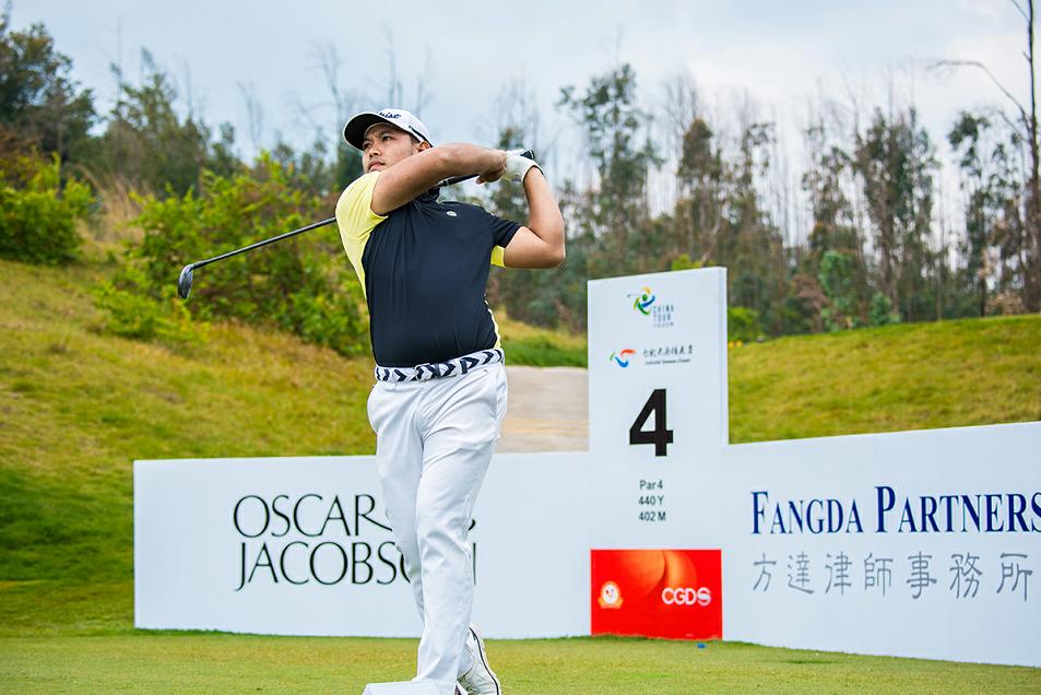 泰国选手领跑七彩云南精英赛首轮赵雄一进前十